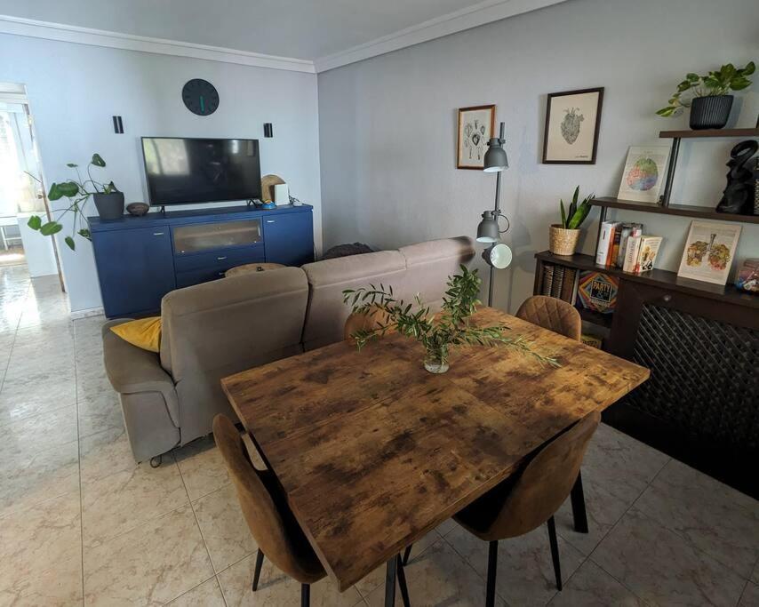 Acogedor Apartamento Y Parking Madrid Eksteriør bilde